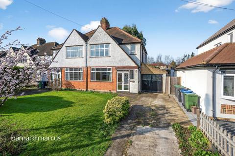 Raeburn Avenue, Surbiton