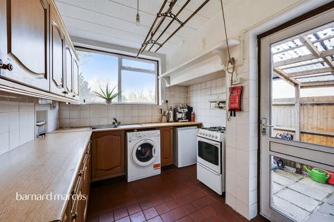 3 bedroom semi-detached house for sale, Raeburn Avenue, Surbiton