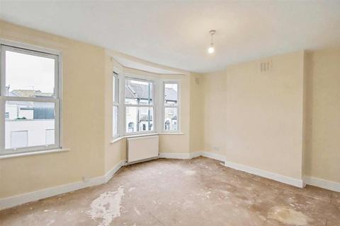 1 bedroom flat for sale, Victor Road, KENSAL GREEN