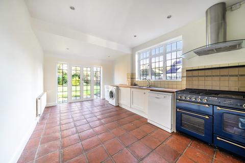 undefined, Hill Rise, Rickmansworth