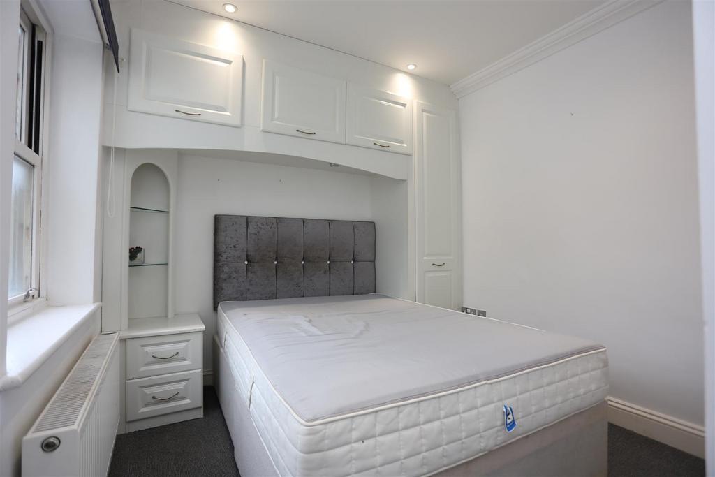 4, 68 marine parade (20).jpg