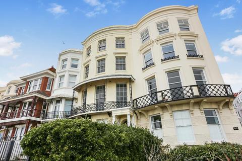2 bedroom house to rent, Marine Parade, Brighton
