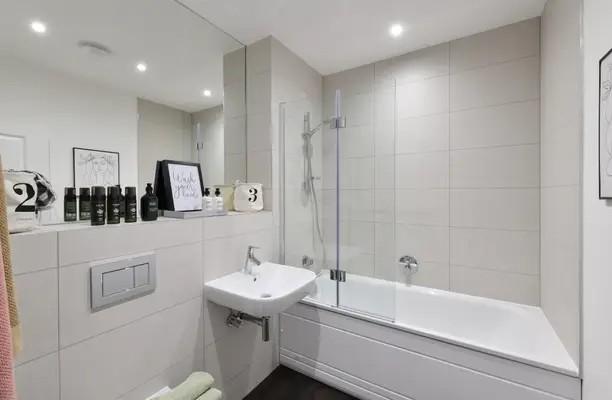 Bathroom.jpeg