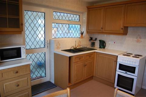 2 bedroom bungalow to rent, Elm Rise, Chapeltown, Sheffield, S35 1ZB