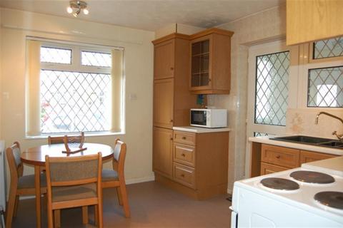 2 bedroom bungalow to rent, Elm Rise, Chapeltown, Sheffield, S35 1ZB