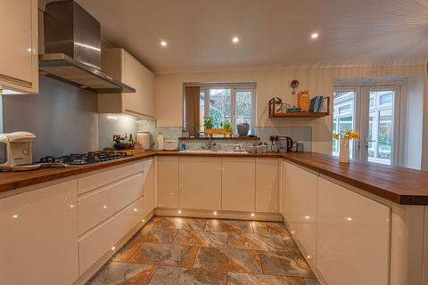 5 bedroom detached house for sale, Heol Ysgubor, Caerphilly, CF83