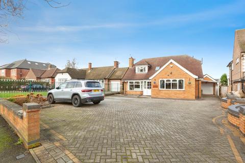 4 bedroom detached house for sale, The Broadway, Oadby, Leicester