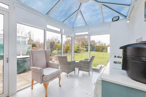 4 bedroom detached house for sale, The Broadway, Oadby, Leicester