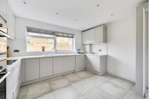 undefined, Lunds Farm Road, Reading RG5