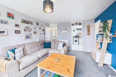 2 bedroom flat for sale, Garrick Road, Lichfield