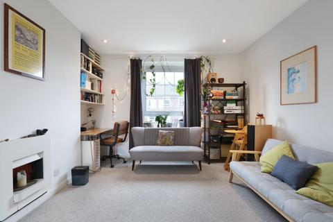 1 bedroom flat for sale, Turnham Road, London