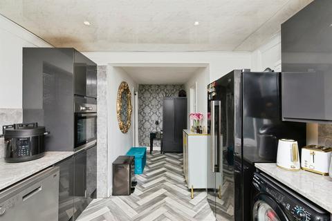 4 bedroom detached house for sale, Sheffield Street, Burton-On-Trent
