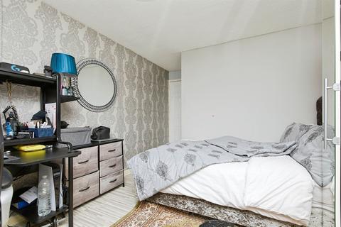 4 bedroom detached house for sale, Sheffield Street, Burton-On-Trent