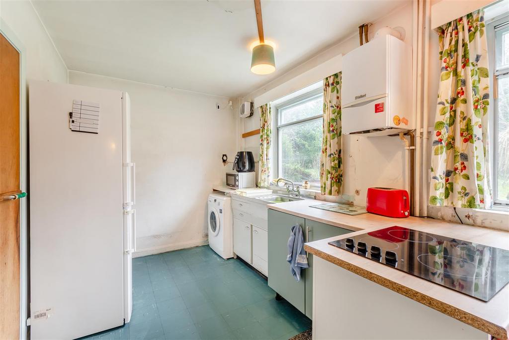 8677946-interior08.jpg