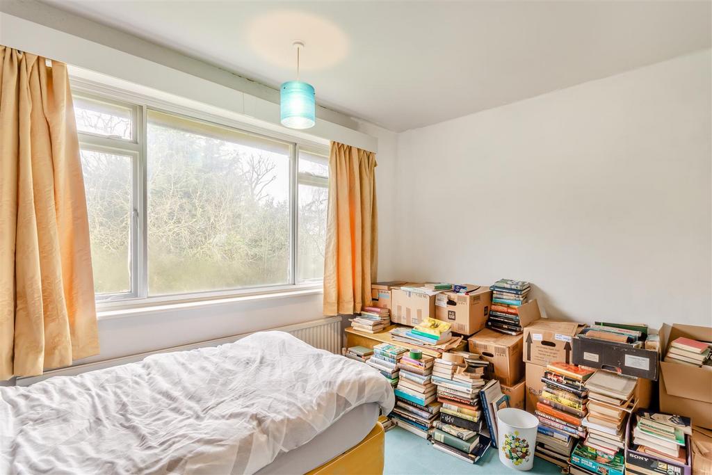8677946-interior15.jpg