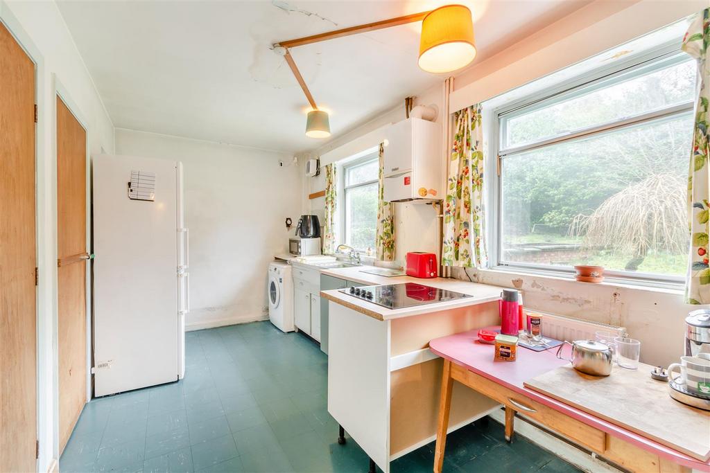 8677946-interior07.jpg