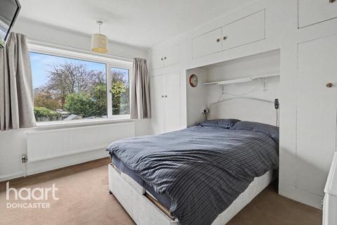3 bedroom semi-detached house for sale, Clark Avenue, Edlington, Doncaster