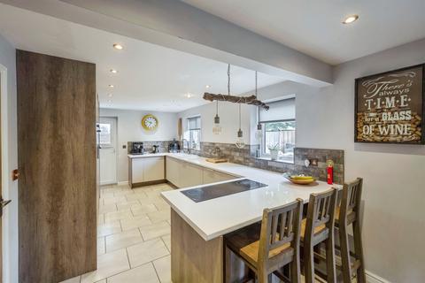 4 bedroom detached house for sale, Holland Avenue, Crowle, Scunthorpe