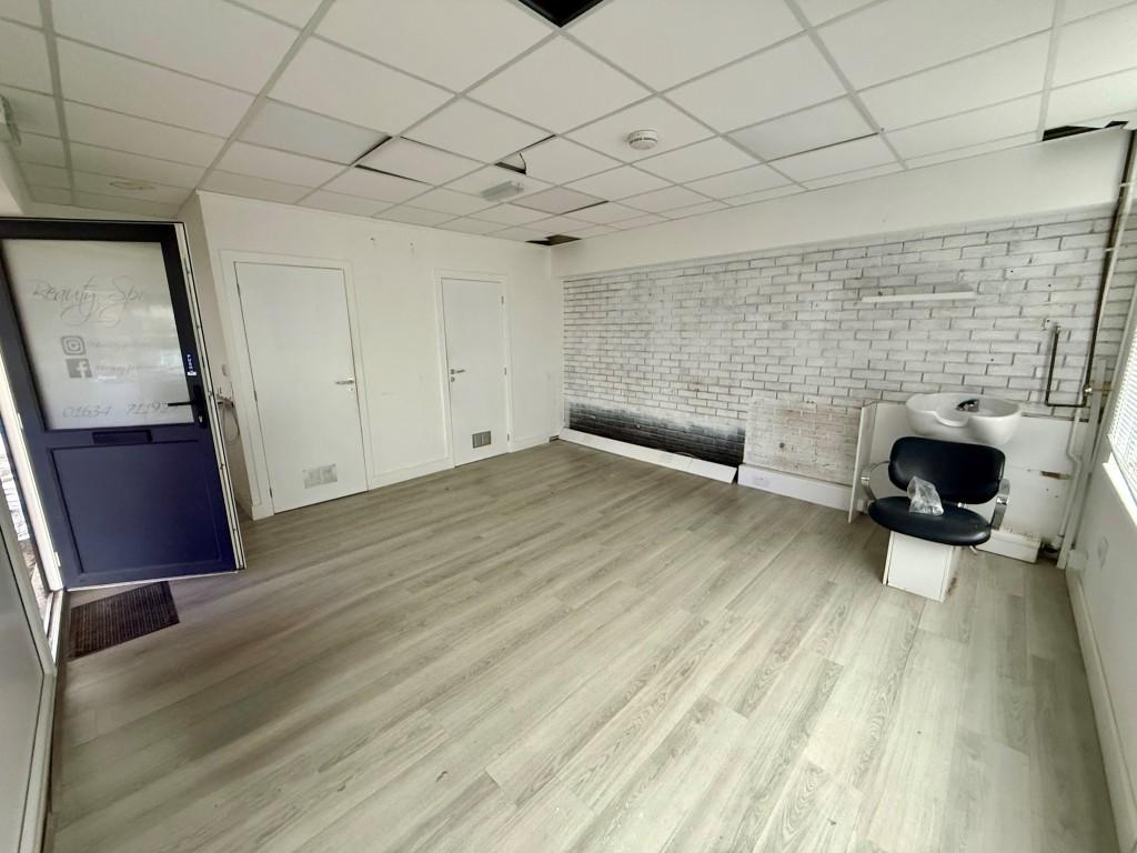 Vacant shop