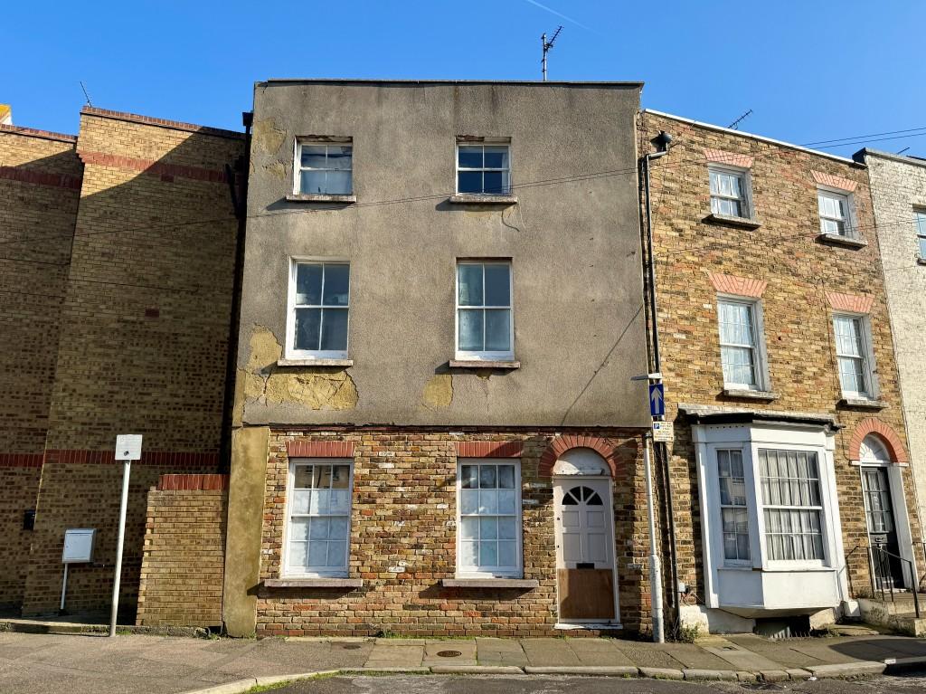 Mid-terrace house for improvement