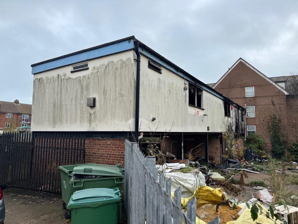 Side &amp; rear of Stoneleigh House