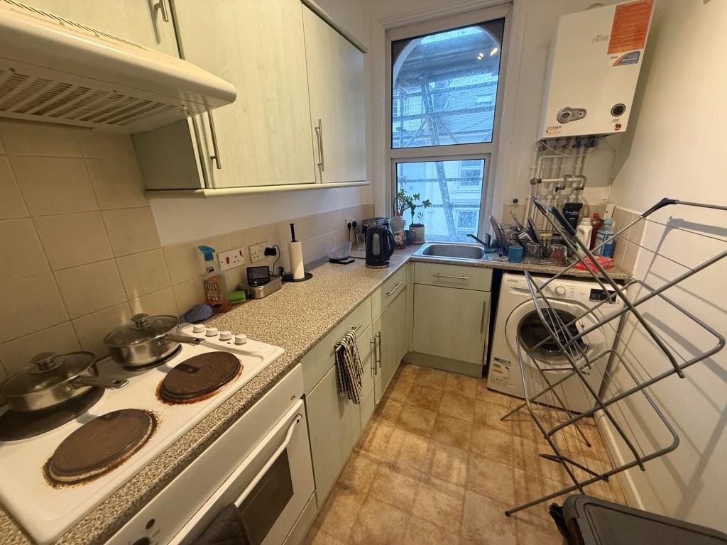 Flat 3 kitchen
