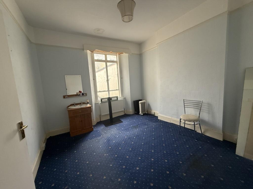 Flat-Bedroom1/dining room