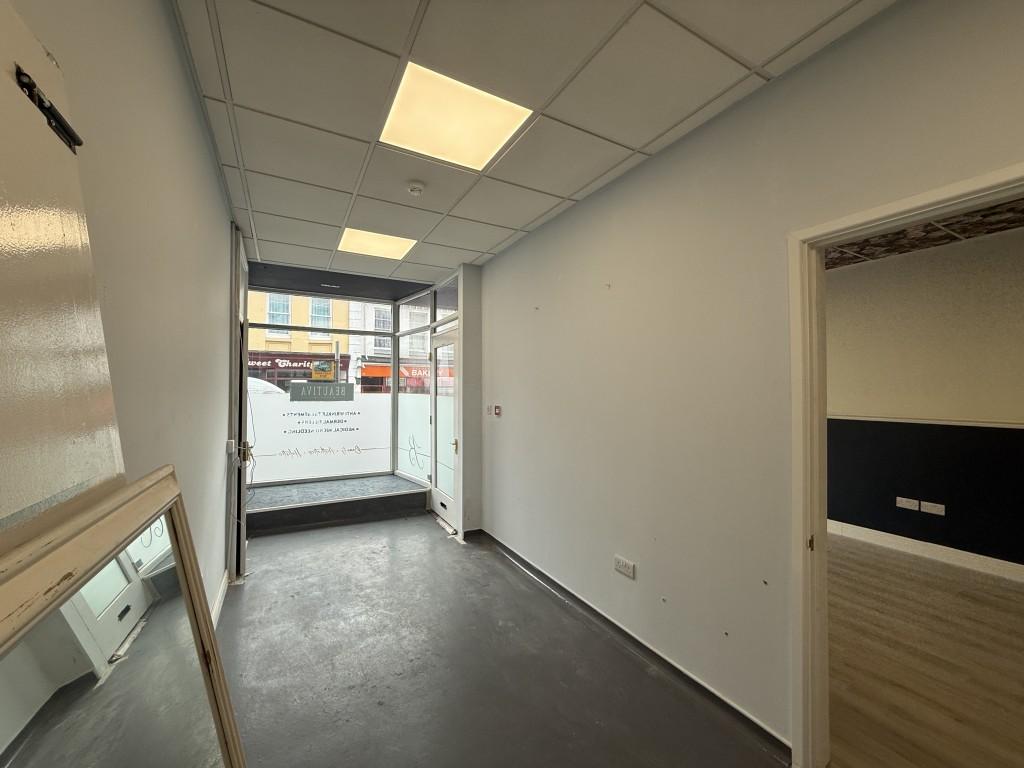 Second retail area