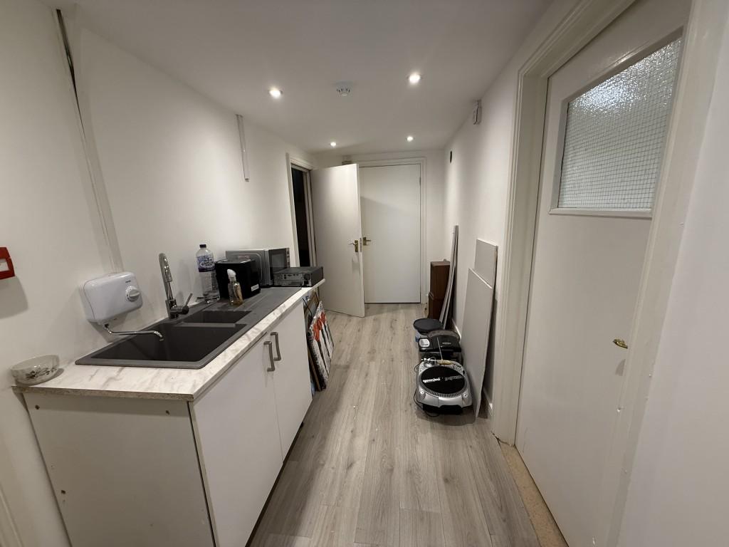 Retail kitchen/staff room