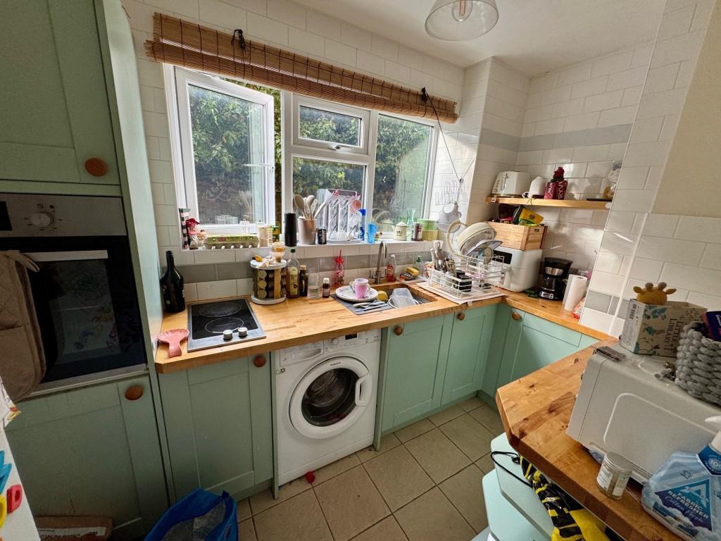 Flat 1 Bayle Court - kitchen