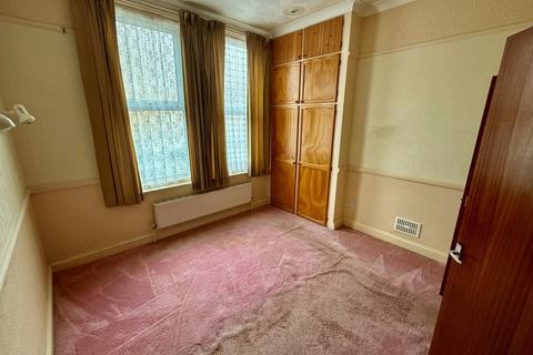 5 bedroom end of terrace house for sale, 59 Canterbury Road, Margate, Kent
