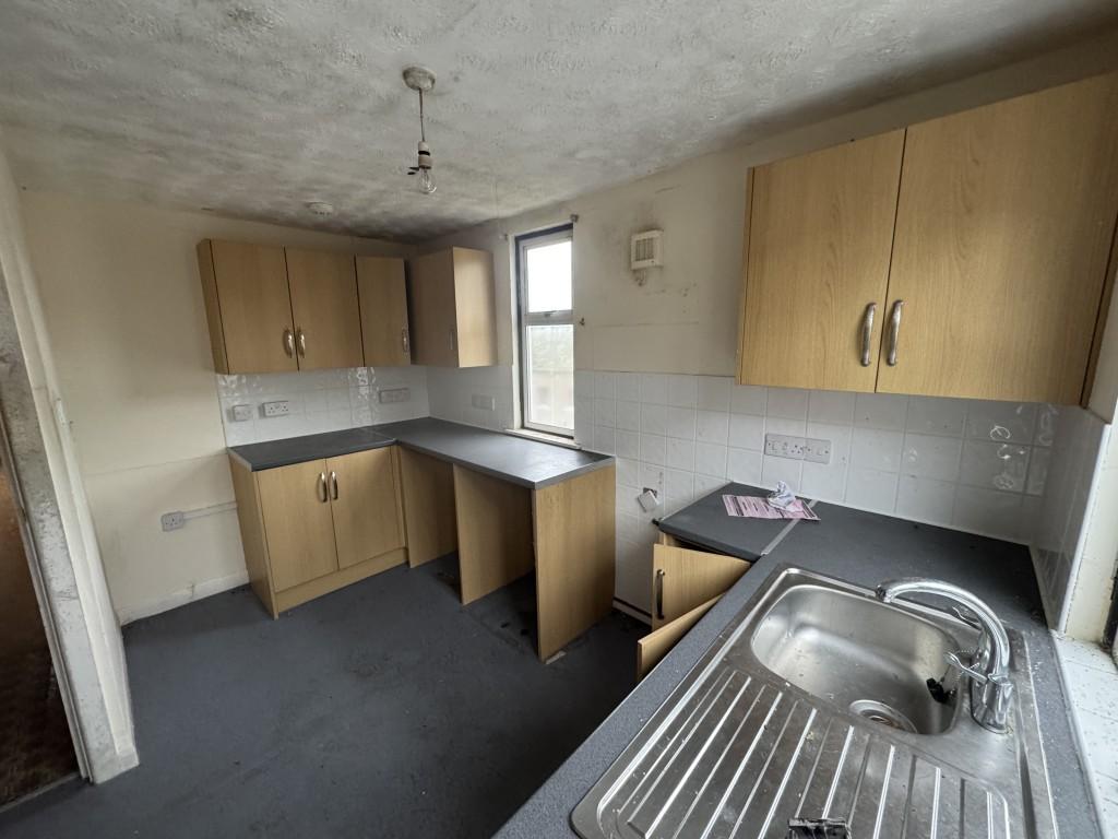 10- Kitchen