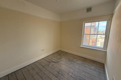 3 bedroom end of terrace house for sale, 5 Angel Gate, Harwich, Essex