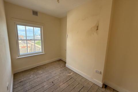 3 bedroom end of terrace house for sale, 5 Angel Gate, Harwich, Essex
