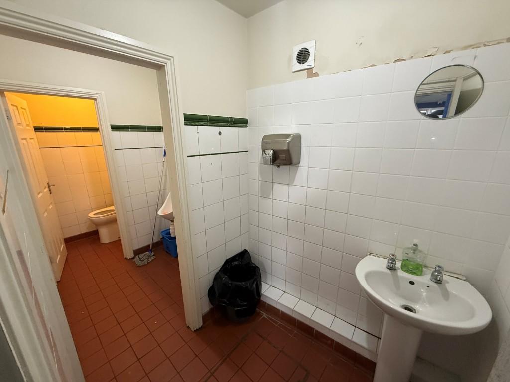 Men's toilets