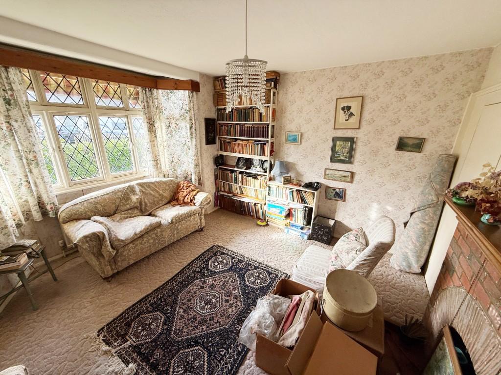 Office or Snug with Bay window to the front