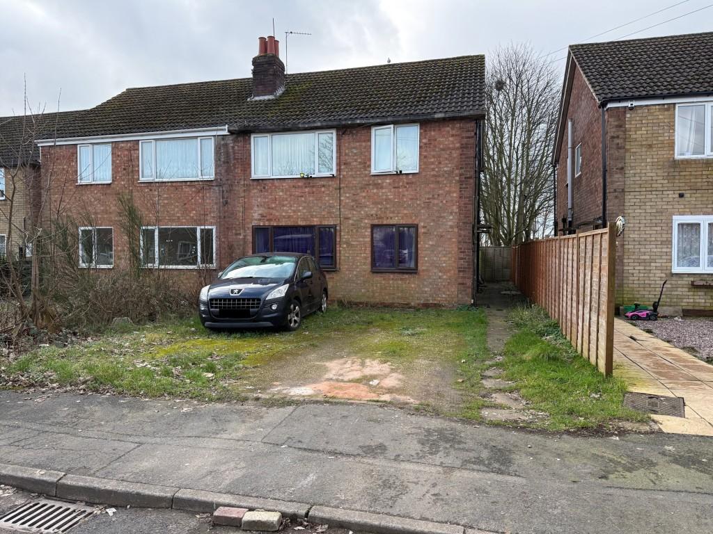 Two bedroom ground floor maisonette in Nuneaton