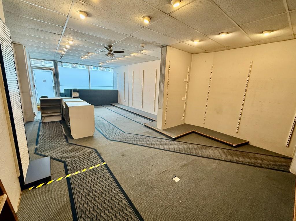 10 Grange Road - Shop floor