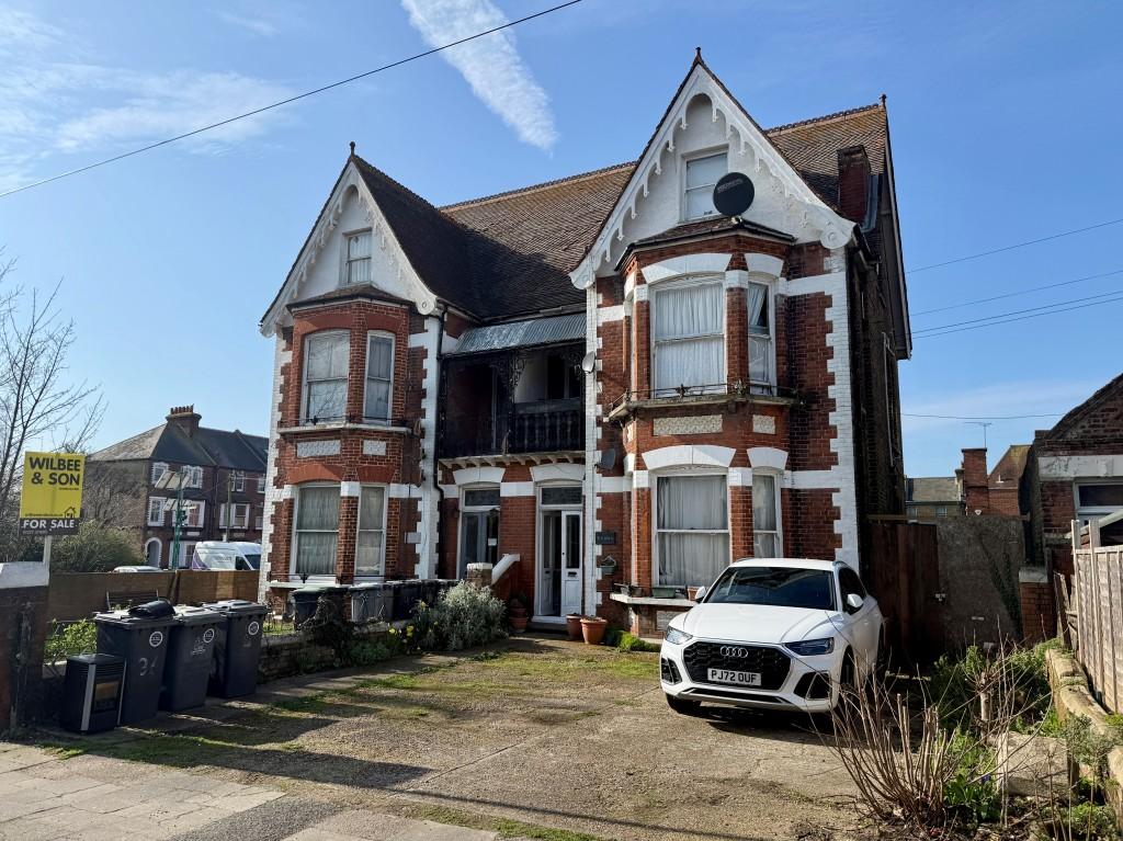 36 Canterbury Road
