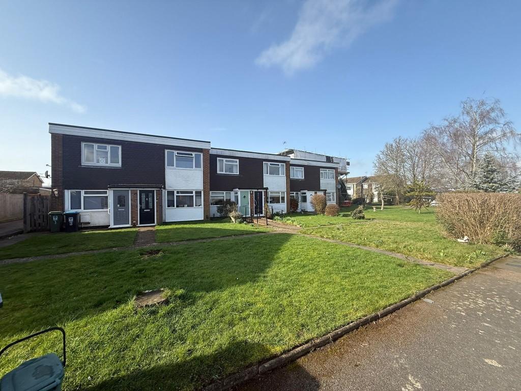 View of maisonettes from Verney Close