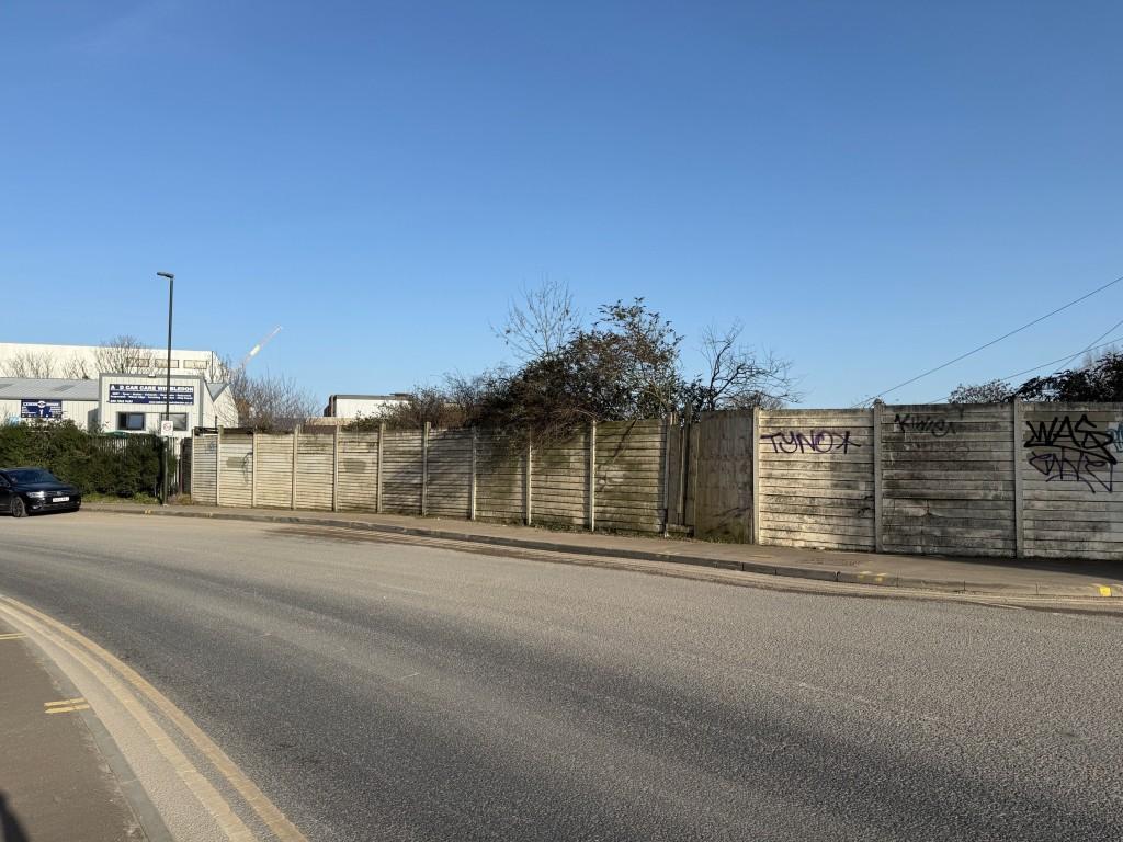 Boundary of the land fronting Weir Road