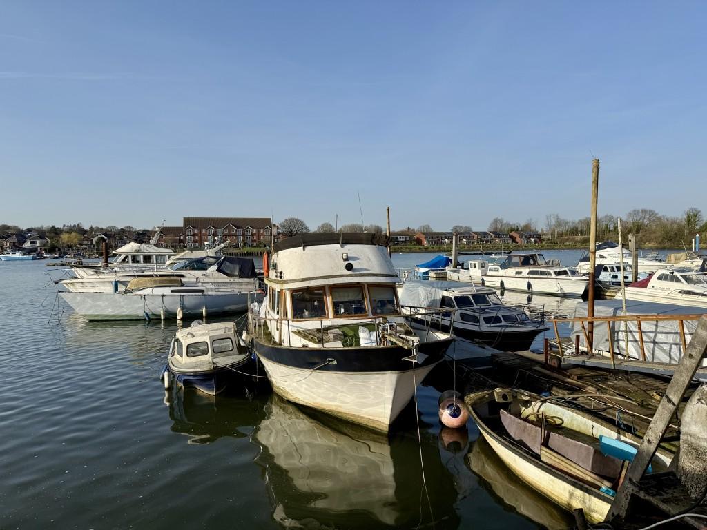 Pontoon with river Itchen in the background