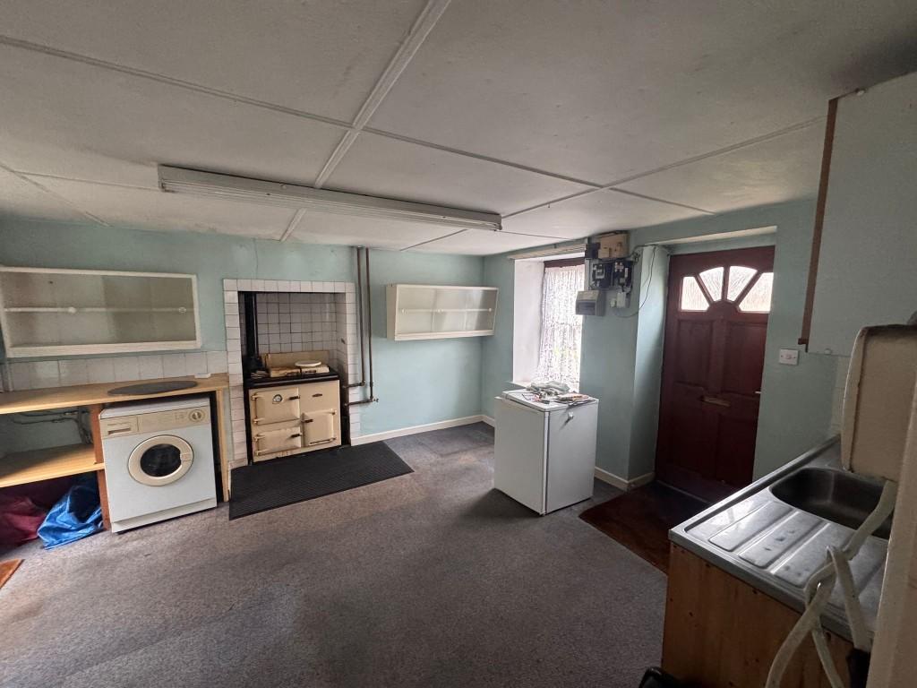 Kitchen dining room