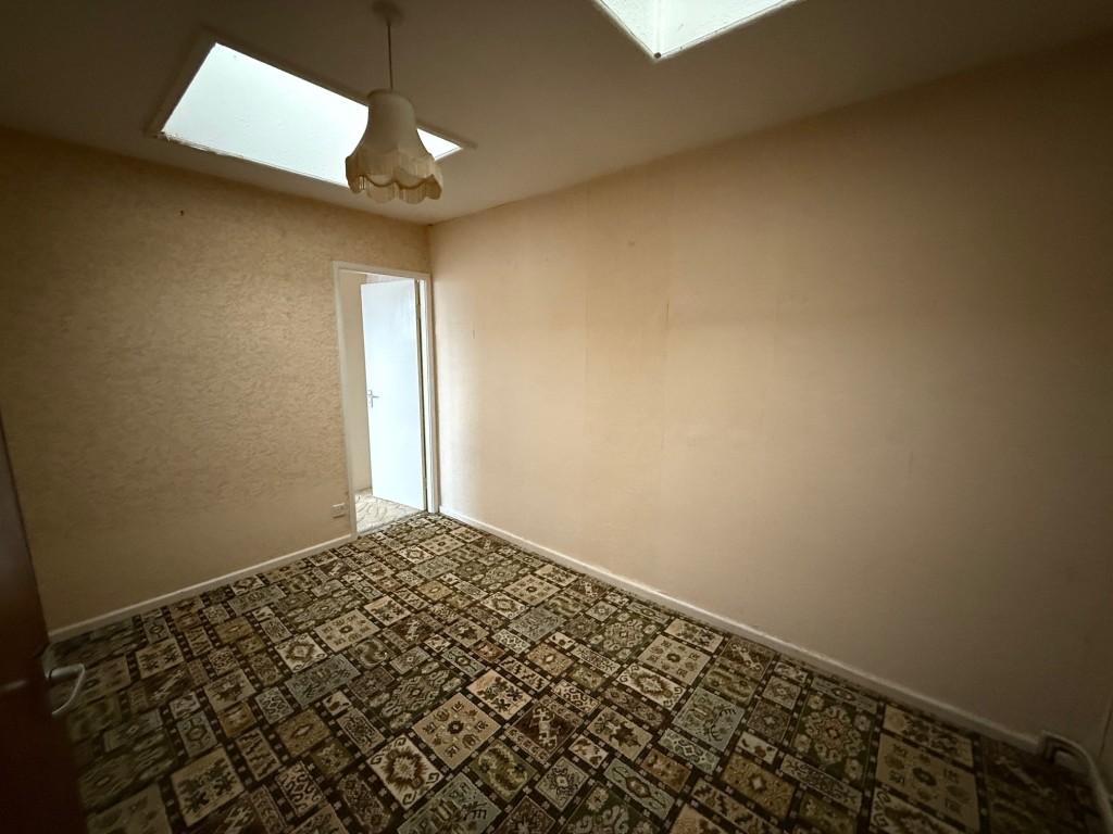 Further room with skylight windows