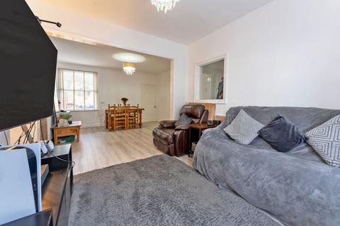 2 bedroom terraced house for sale, Midland Road, Rushden, NN10 9UJ