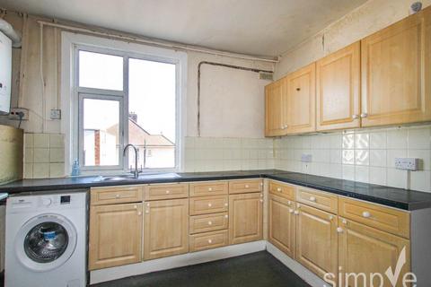 3 bedroom house to rent, COLDHARBOUR LANE , HAYES, MIDDLESEX