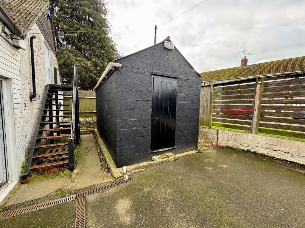 Block built store