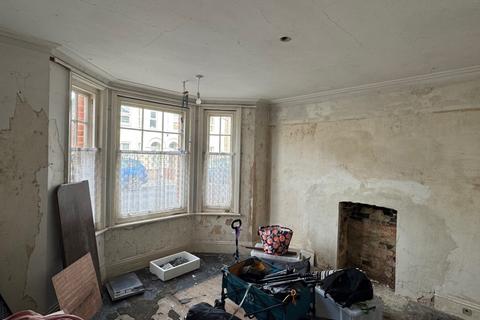 3 bedroom detached house for sale, 16 Wheaton Road, Bournemouth