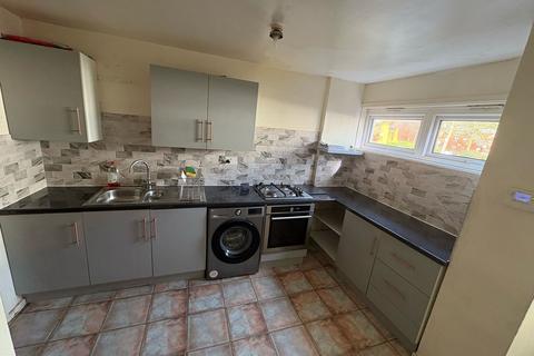 2 bedroom apartment to rent, Shepherds Gardens, BIRMINGHAM