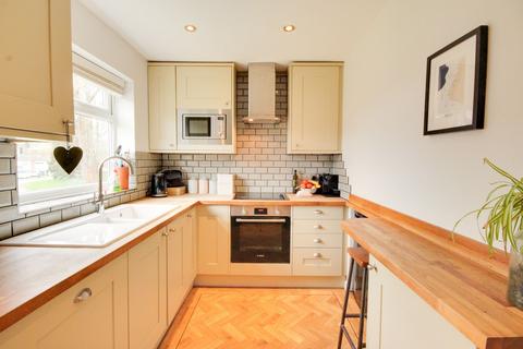 2 bedroom end of terrace house for sale, Barnmead, Haywards Heath, RH16